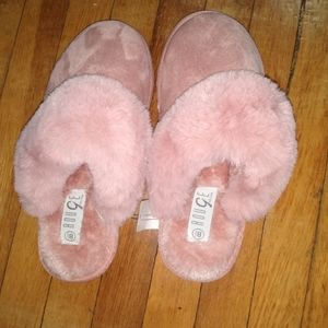 Slippers/shoes